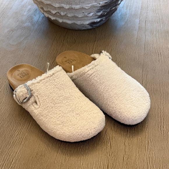 Shoes - Cream Fuzzy Slip-On Clogs with Buckle